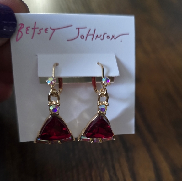 Betsey Johnson Santa Hat Drop Earrings! NWT! - Picture 8 of 11